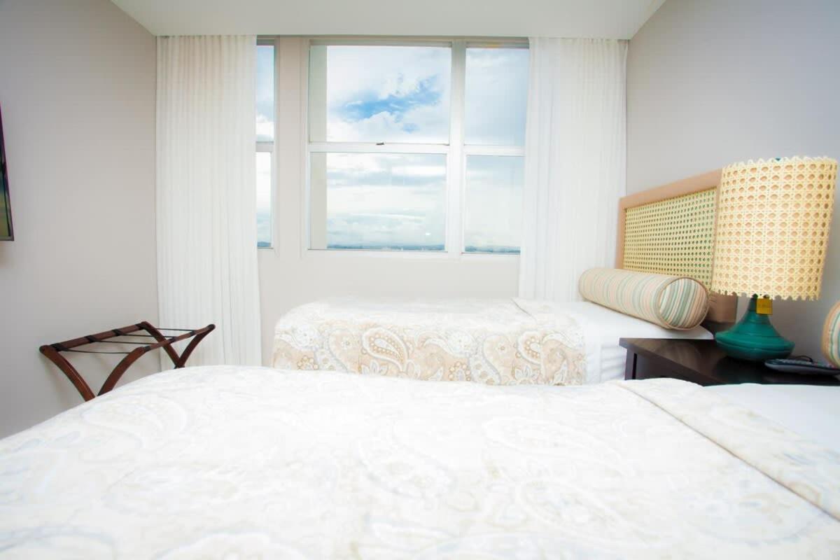 2Br Gem Ocean Front Building Isla Verde Beach 圣胡安 外观 照片