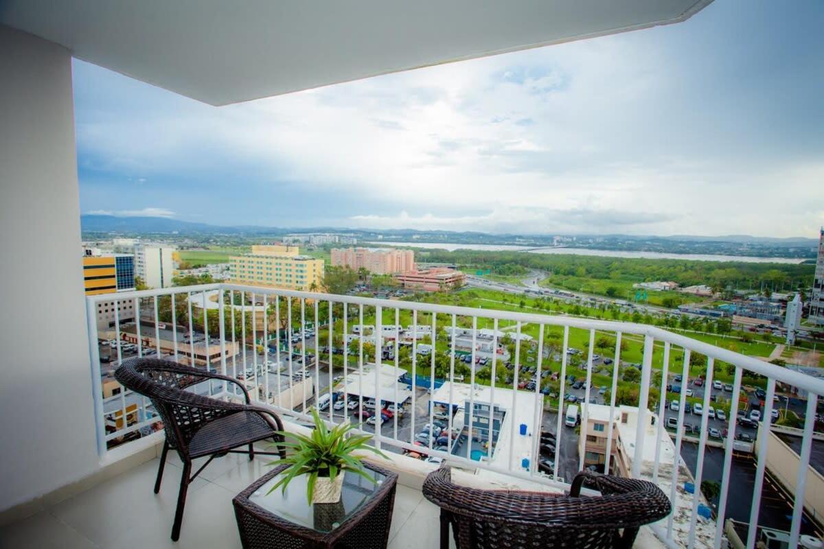 2Br Gem Ocean Front Building Isla Verde Beach 圣胡安 外观 照片